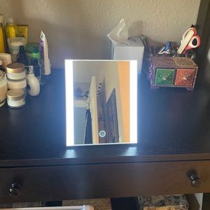 Portable Battery Operated/Plug Make Up Mirror